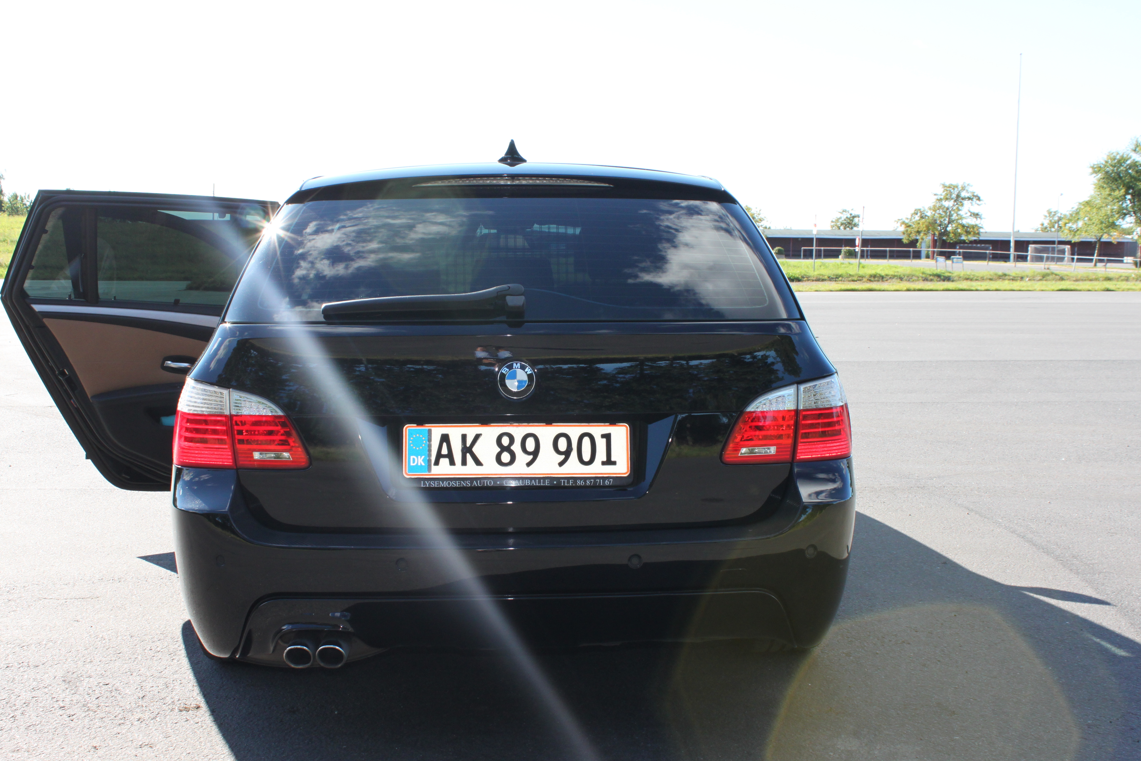 Sort BMW 525d fra 2007
