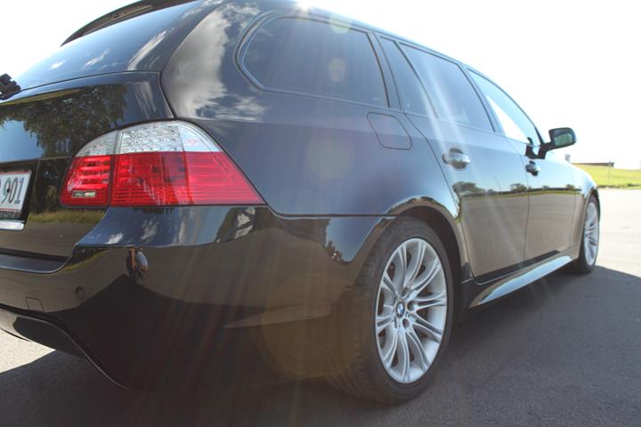 Sort BMW 525d fra 2007