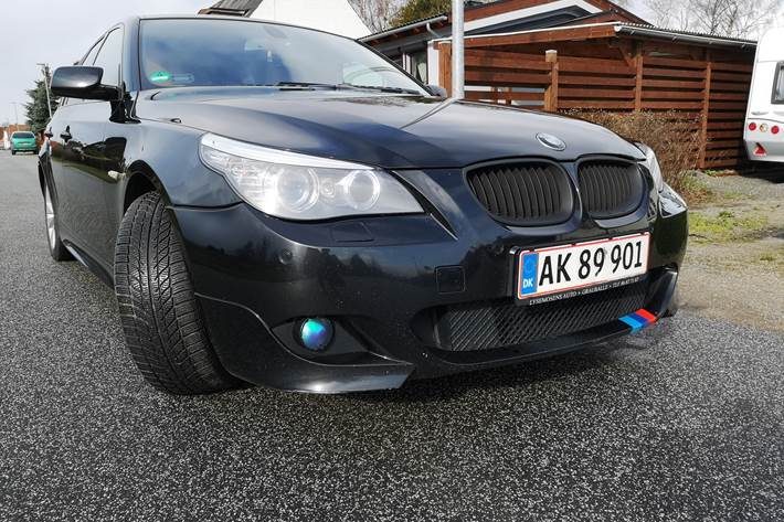 Sort BMW 525d fra 2007