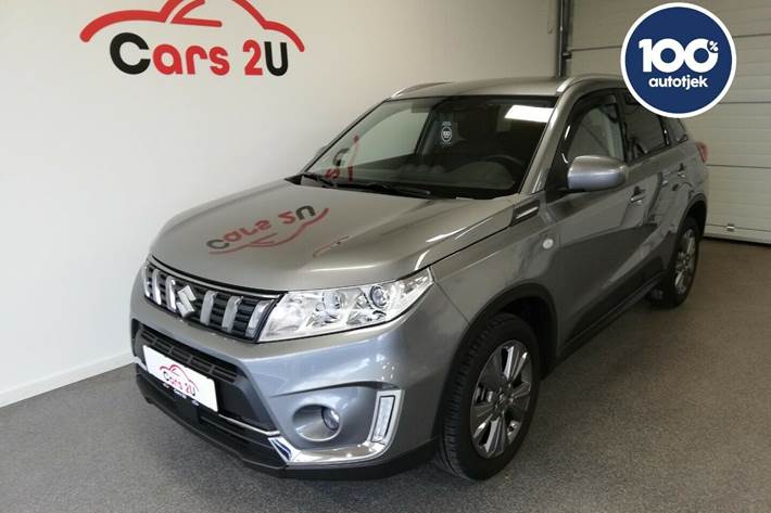 Grå Suzuki Vitara fra 2018