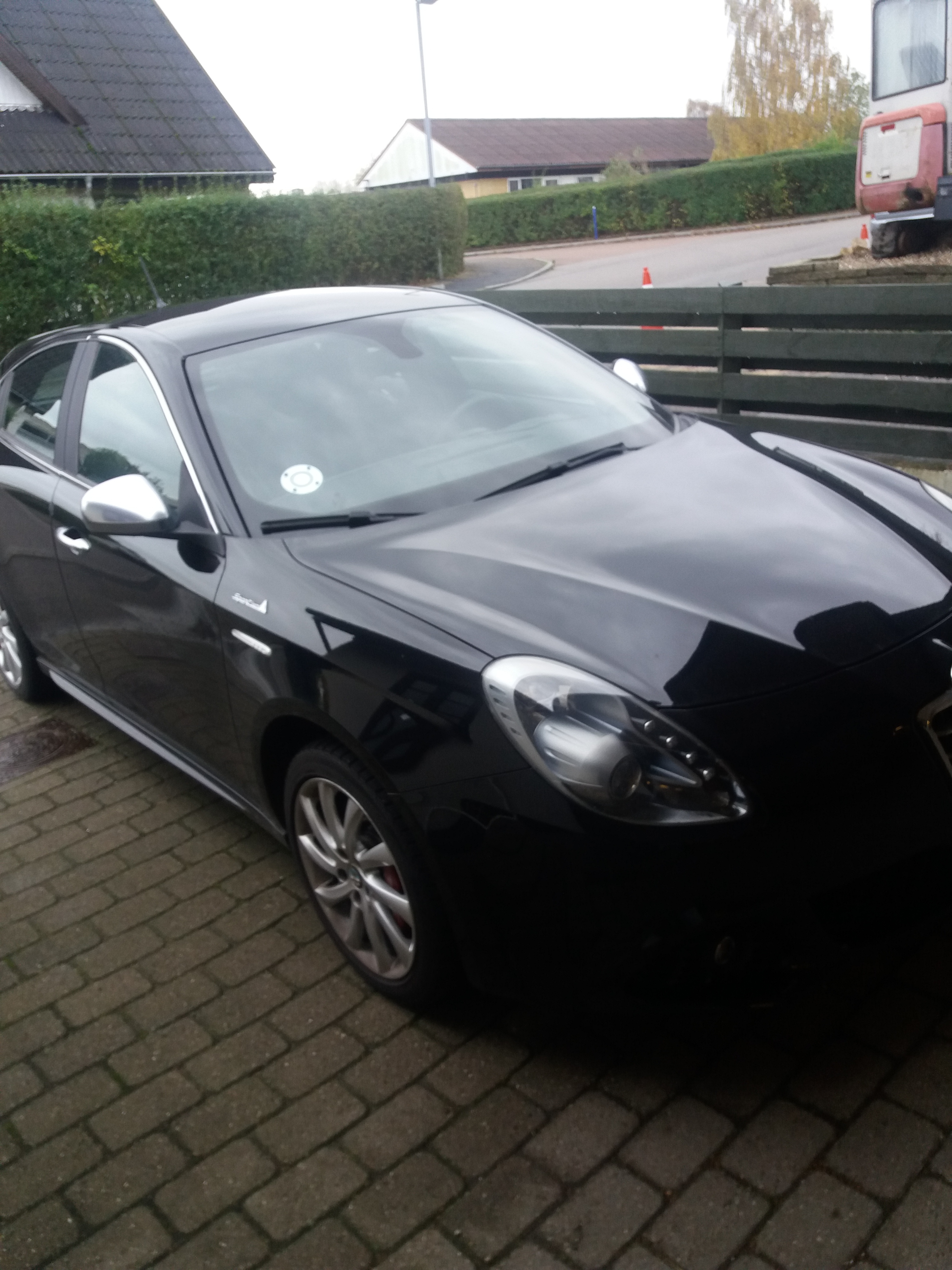 Sort Alfa Romeo Giulietta fra 2013