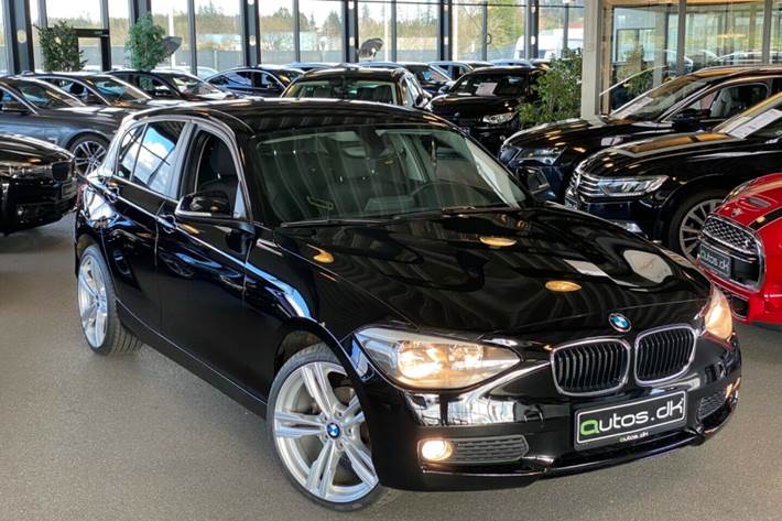 Sort BMW 118d fra 2014