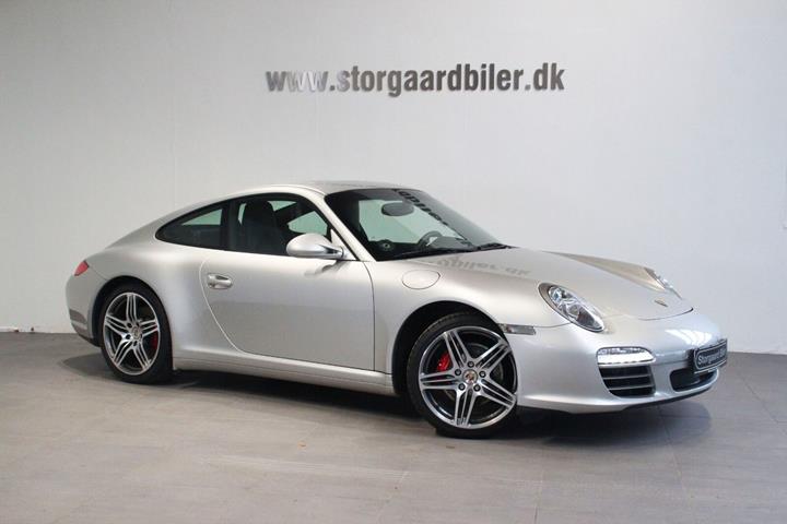 Grå Porsche 911 Carrera 4S fra 2010