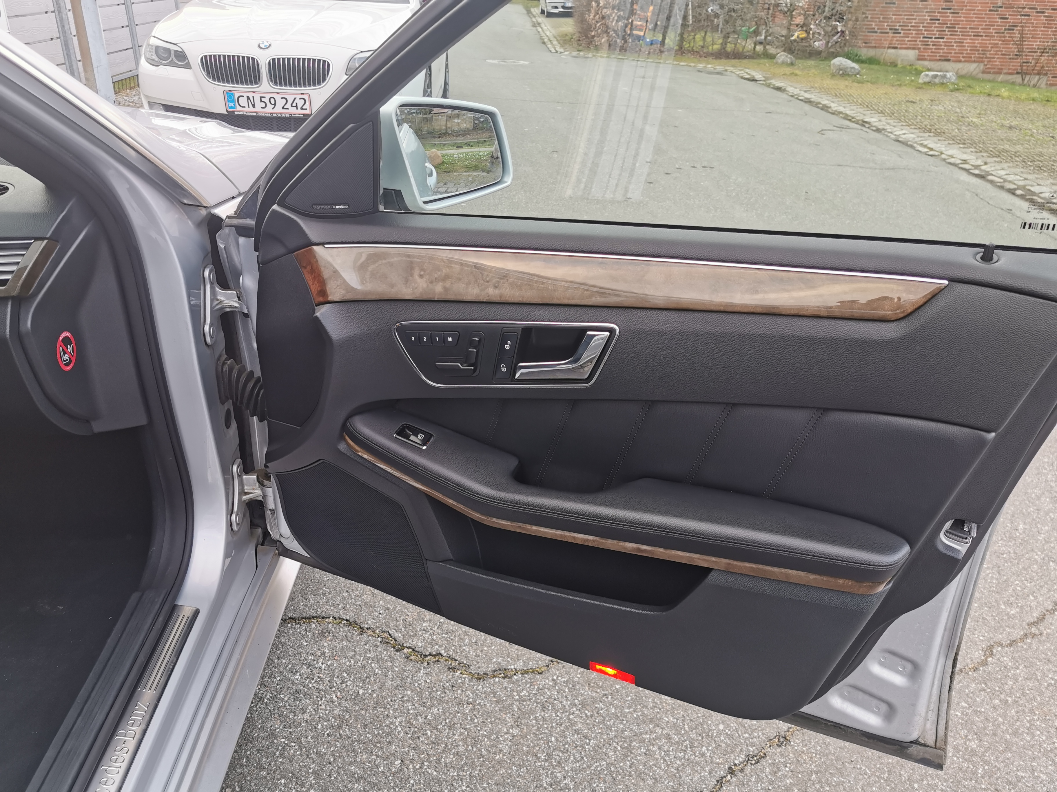 Sølv Mercedes E350 d fra 2009