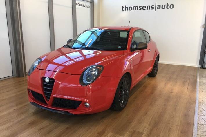 Rød Alfa Romeo MiTo fra 2008