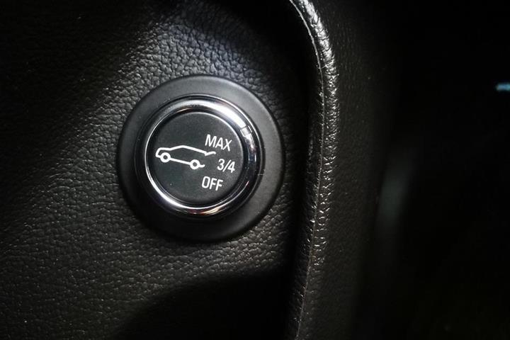 Grå Opel Insignia fra 2017