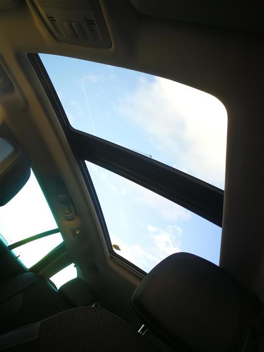 Grå Opel Insignia fra 2017