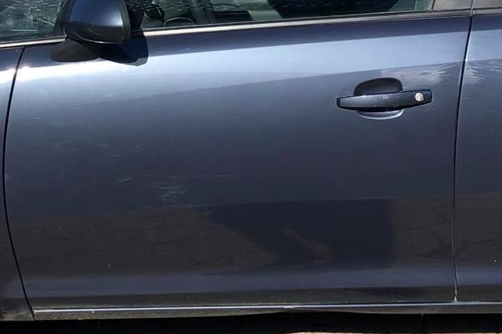 Blå Opel Corsa fra 2009