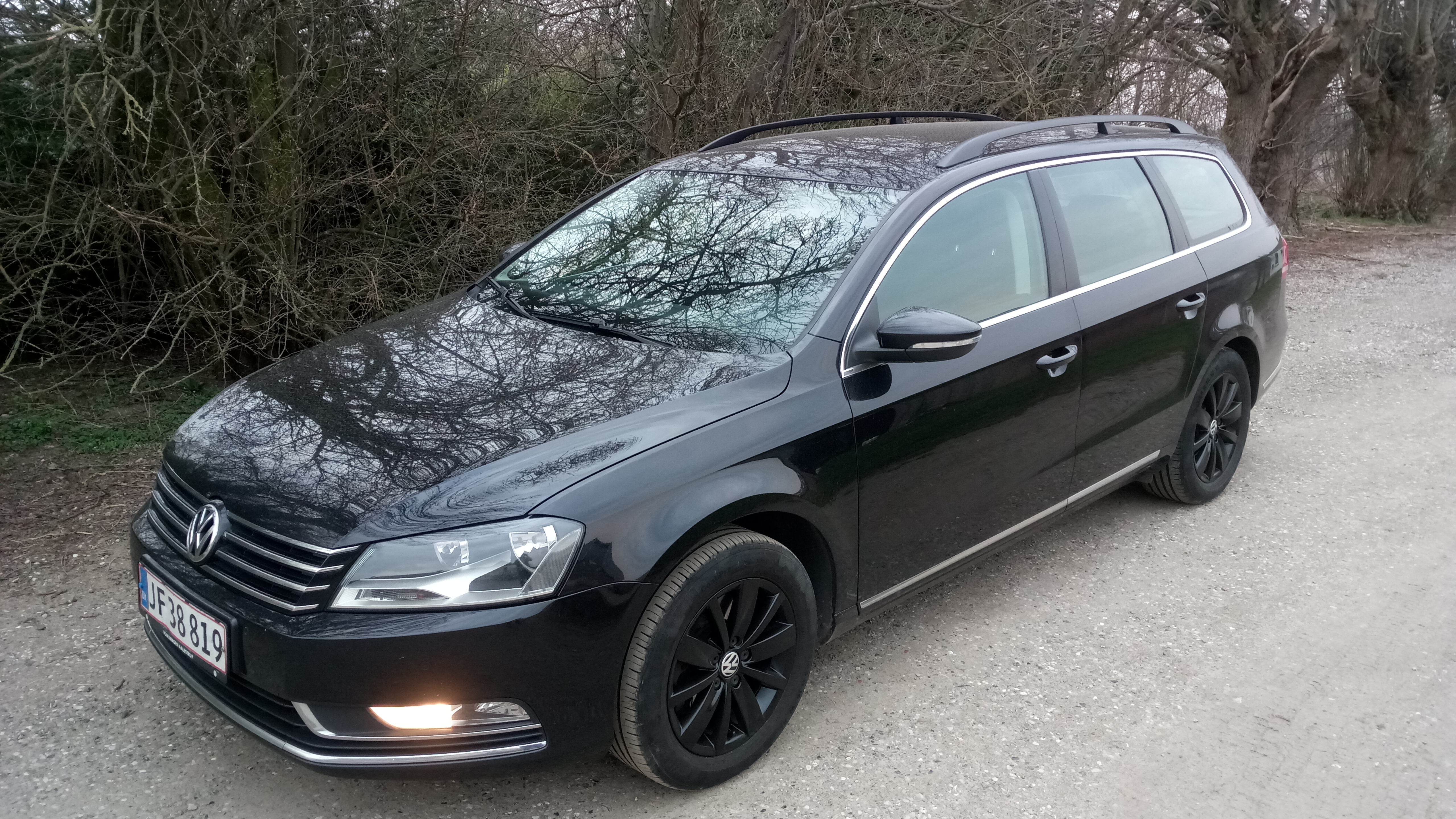 Sort VW Passat fra 2012