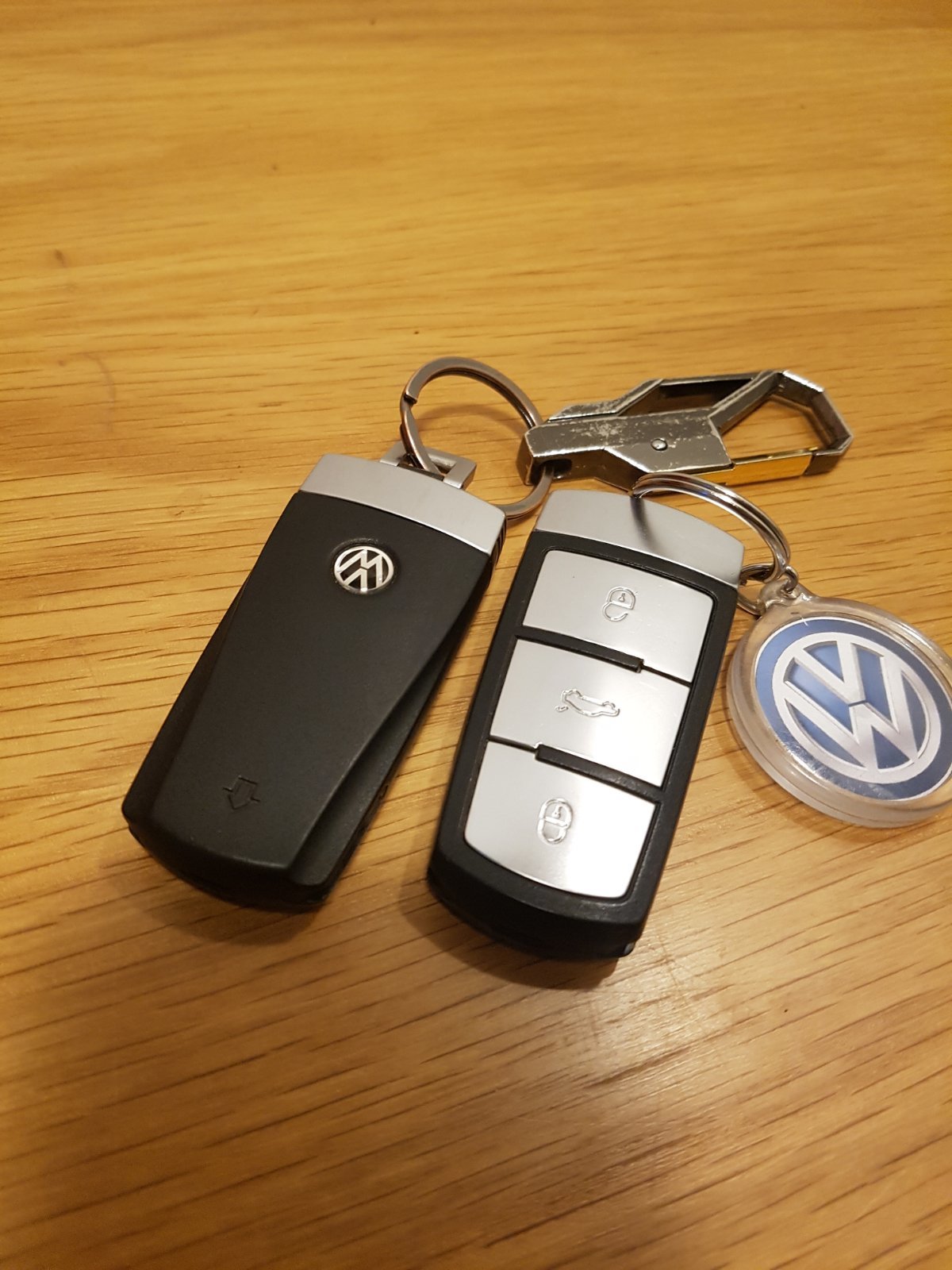 Sort VW Passat fra 2012