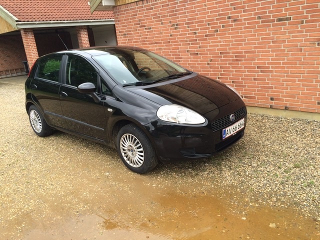 Sort Fiat Punto fra 2007