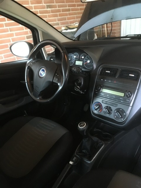 Sort Fiat Punto fra 2007