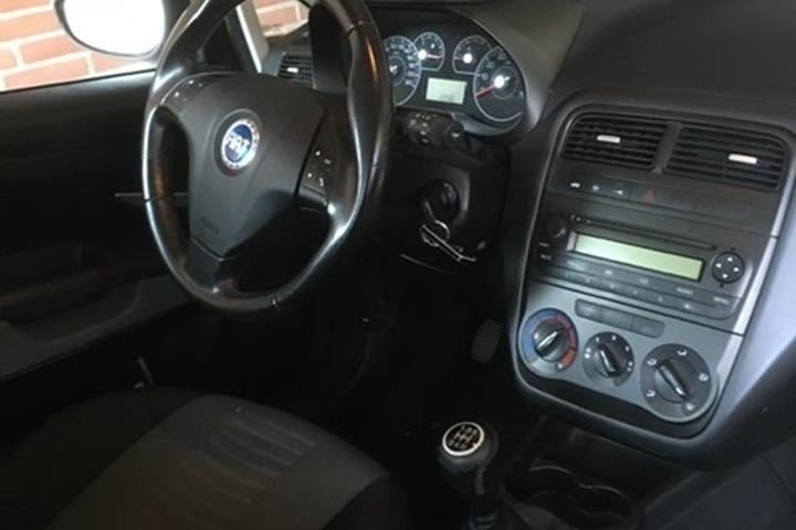 Sort Fiat Punto fra 2007