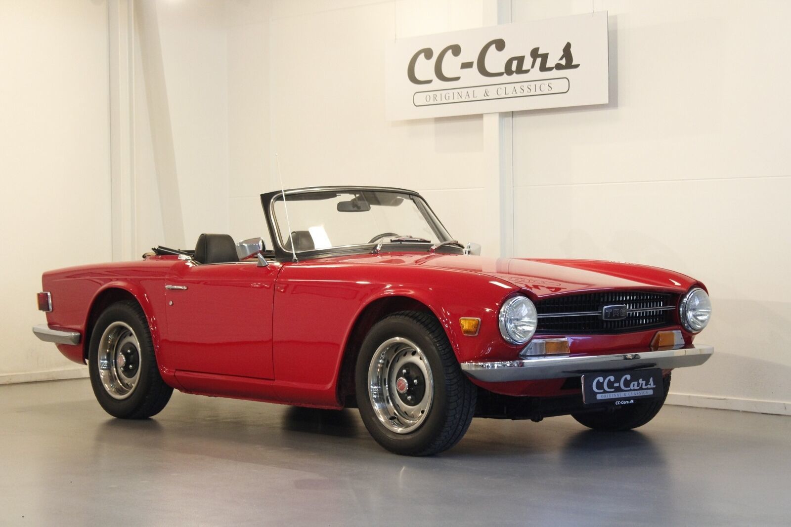 Rød Triumph TR6 fra 1970