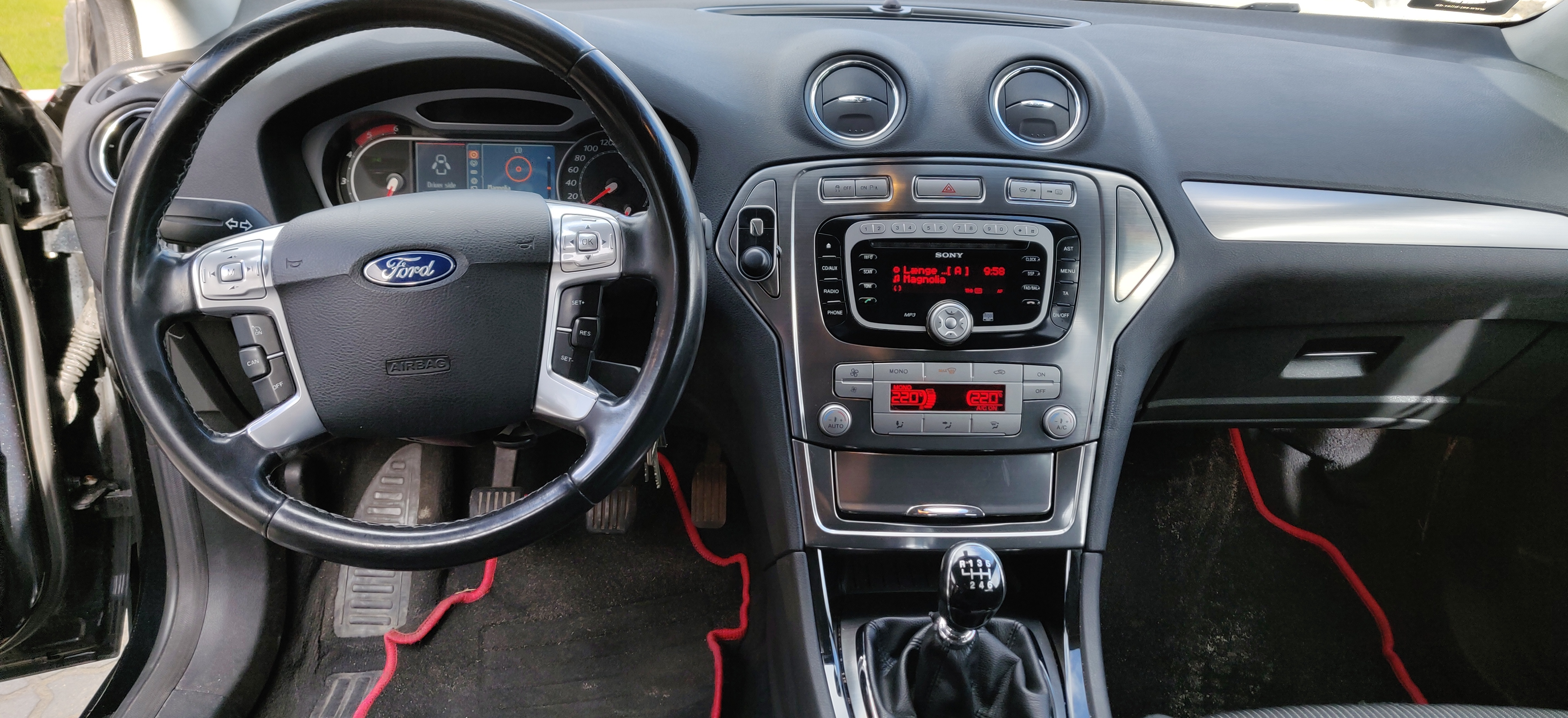 Sort Ford Mondeo fra 2009