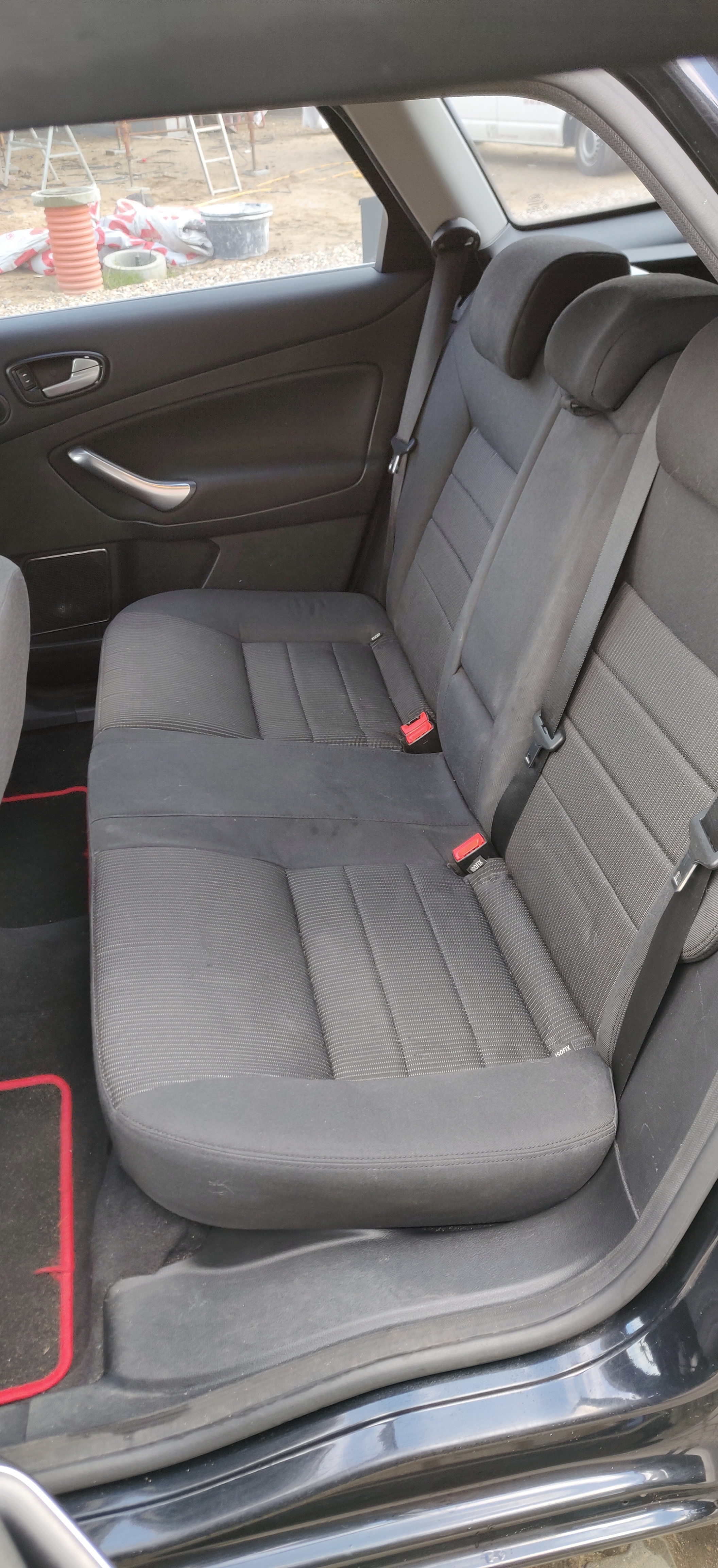 Sort Ford Mondeo fra 2009