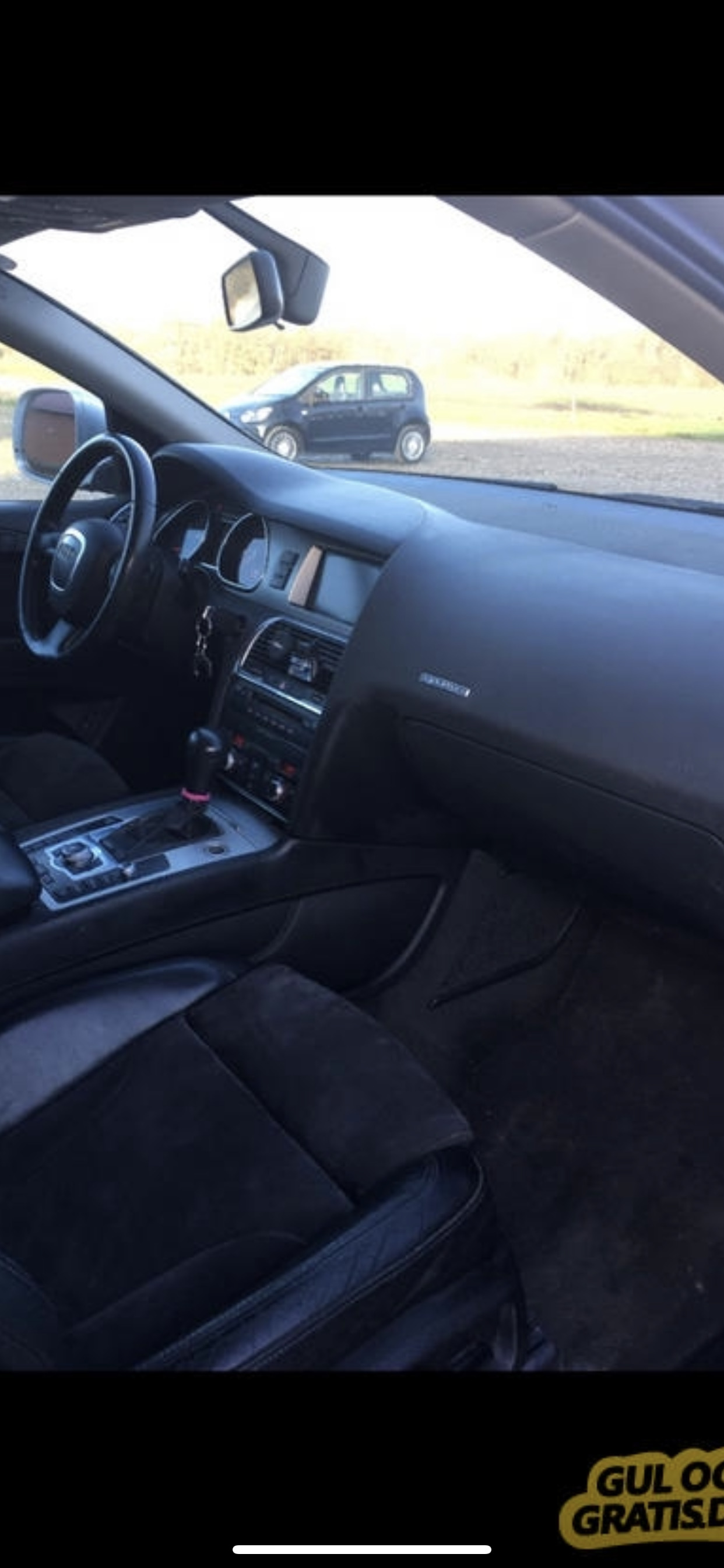 Grå Audi Q7 fra 2007