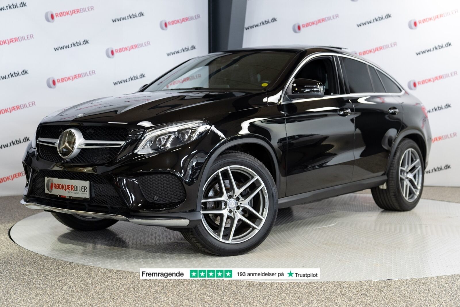 Grå Mercedes GLE350 d fra 2017