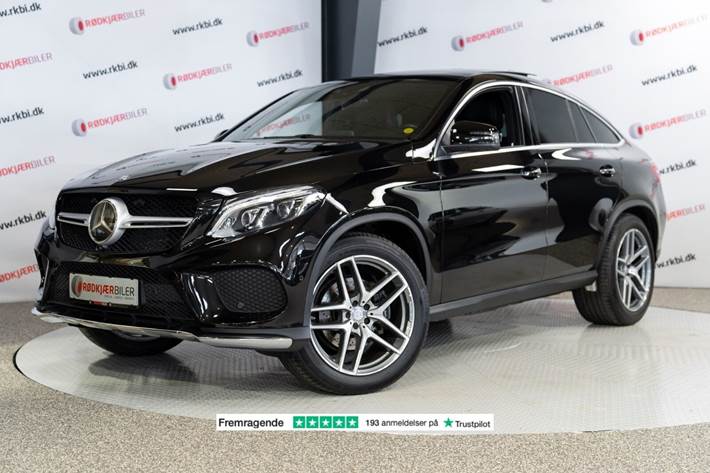 Grå Mercedes GLE350 d fra 2017