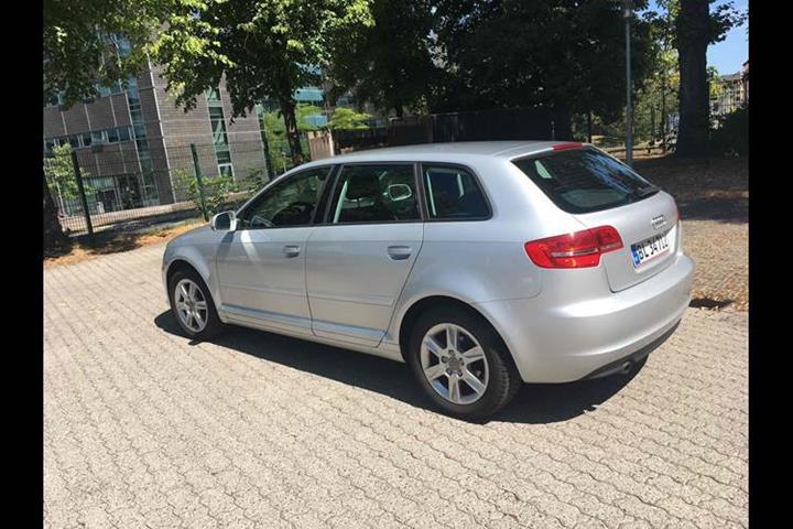 Sølv Audi A3 fra 2011