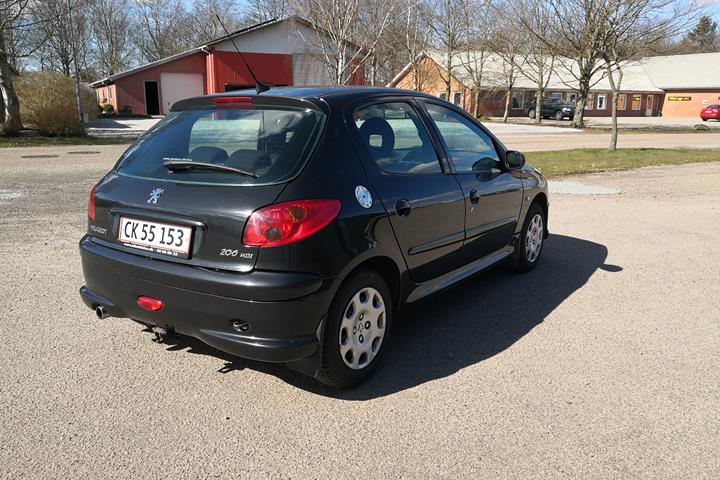 Sort Peugeot 206 fra 2007