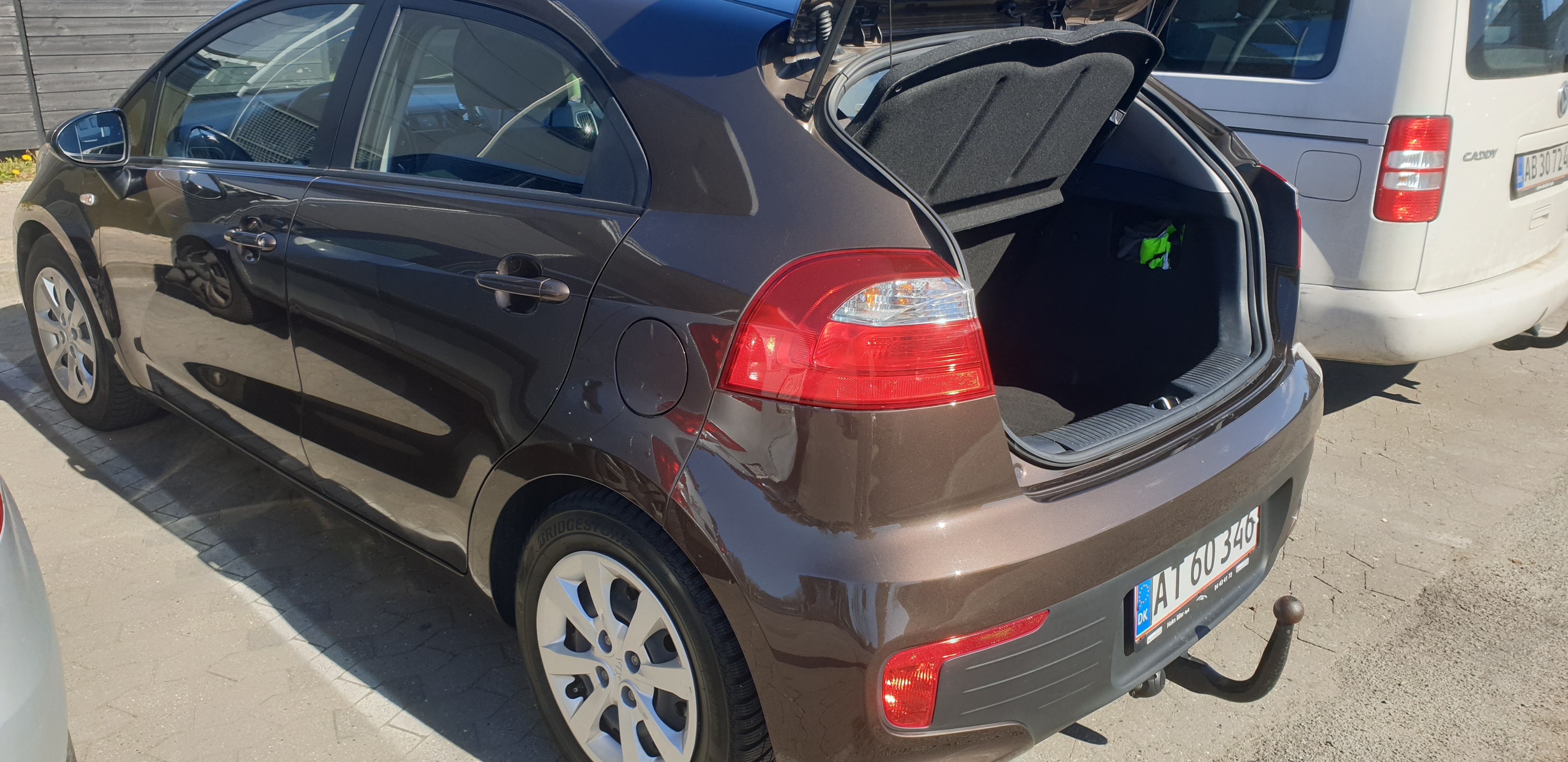 Brun Kia Rio fra 2015