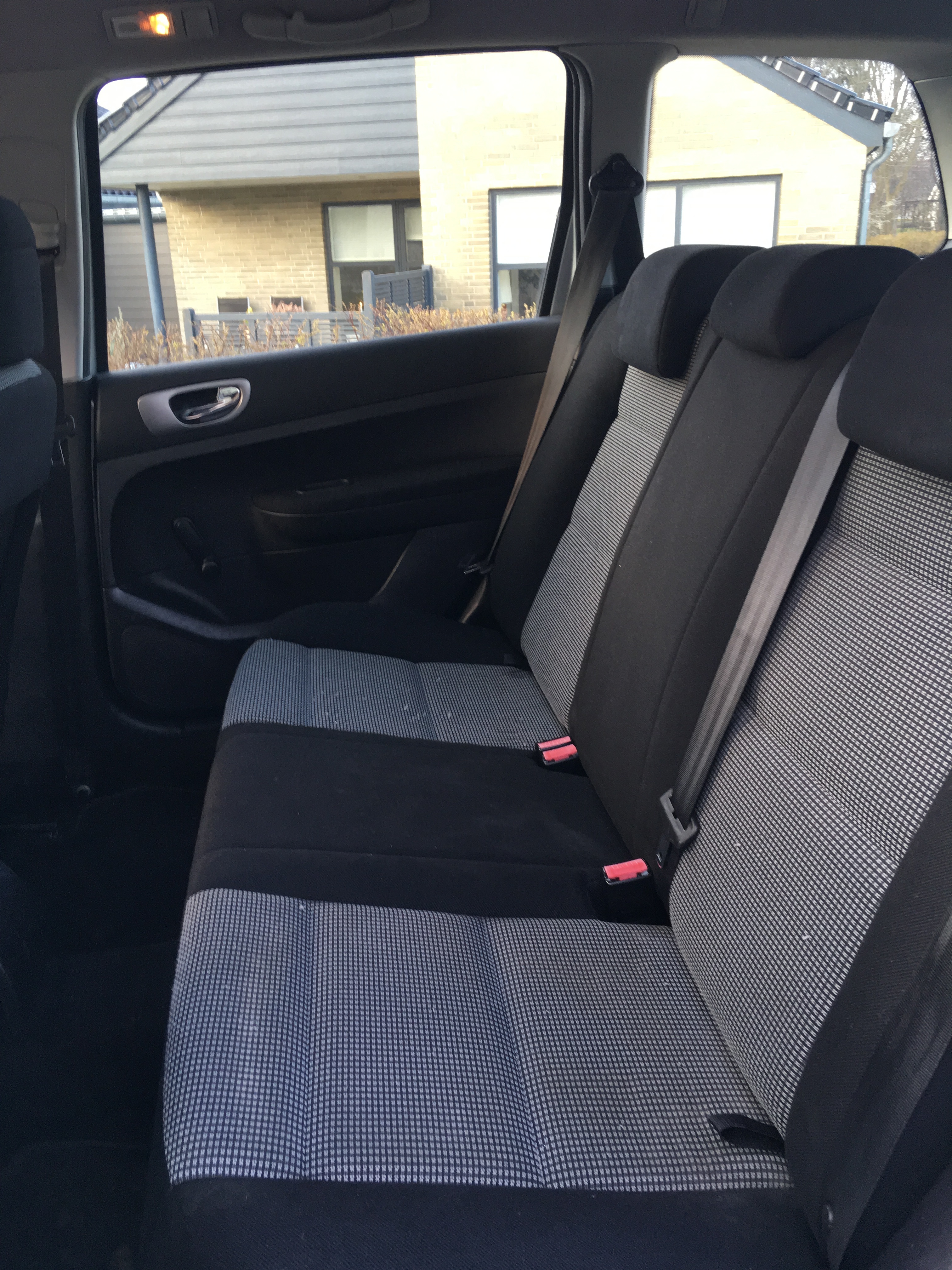 Sølv Peugeot 307 fra 2005