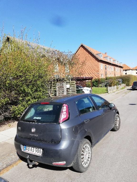 Sort Fiat Punto fra 2012