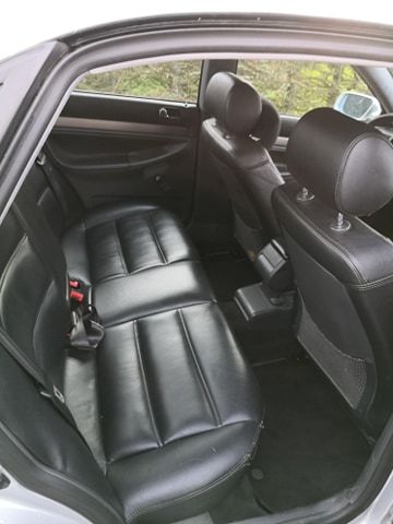 Sølv Audi A4 fra 2000