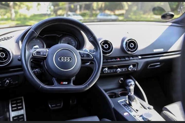 Sort Audi S3 Sportback fra 2014