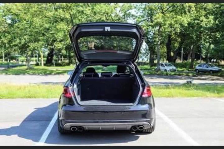 Sort Audi S3 Sportback fra 2014