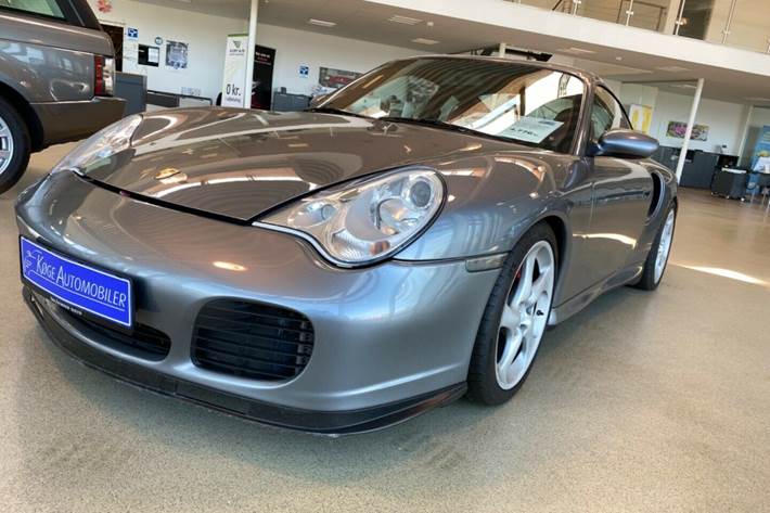 Grå Porsche 911 Turbo fra 2001