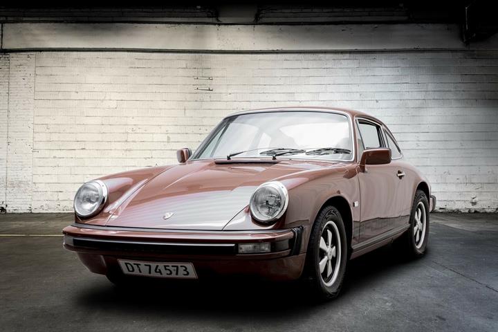 Brun Porsche 912 fra 1976