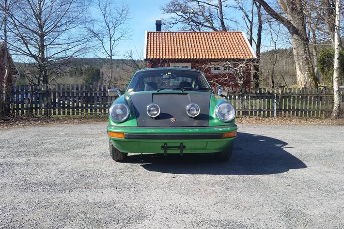 Grøn Porsche 911 fra 1975