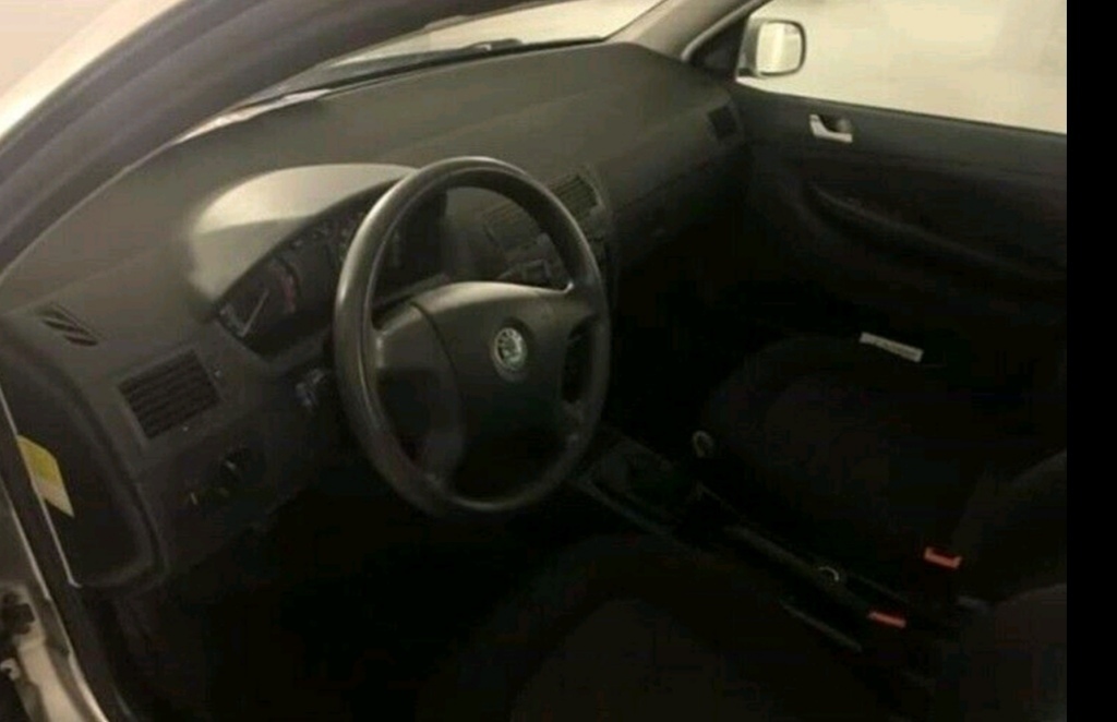 Grå Skoda Fabia fra 2007
