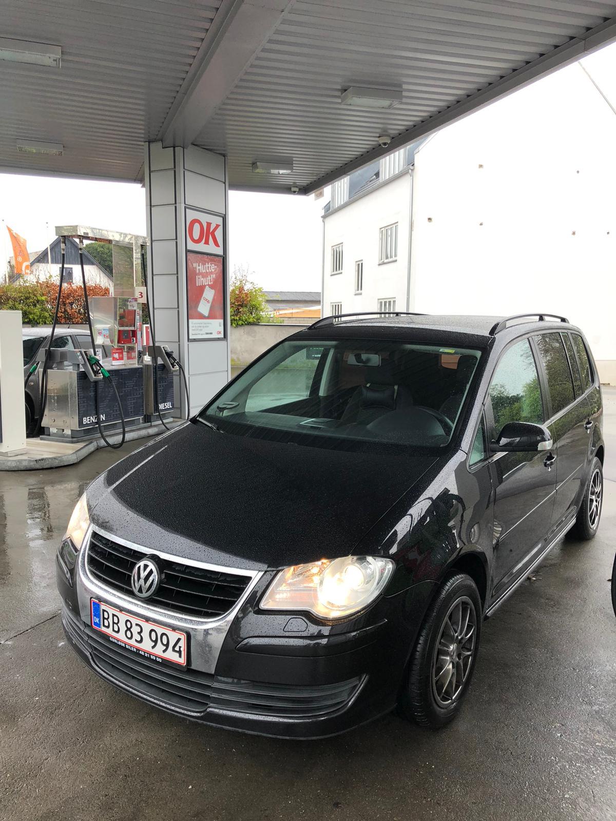 Sort VW Touran fra 2008