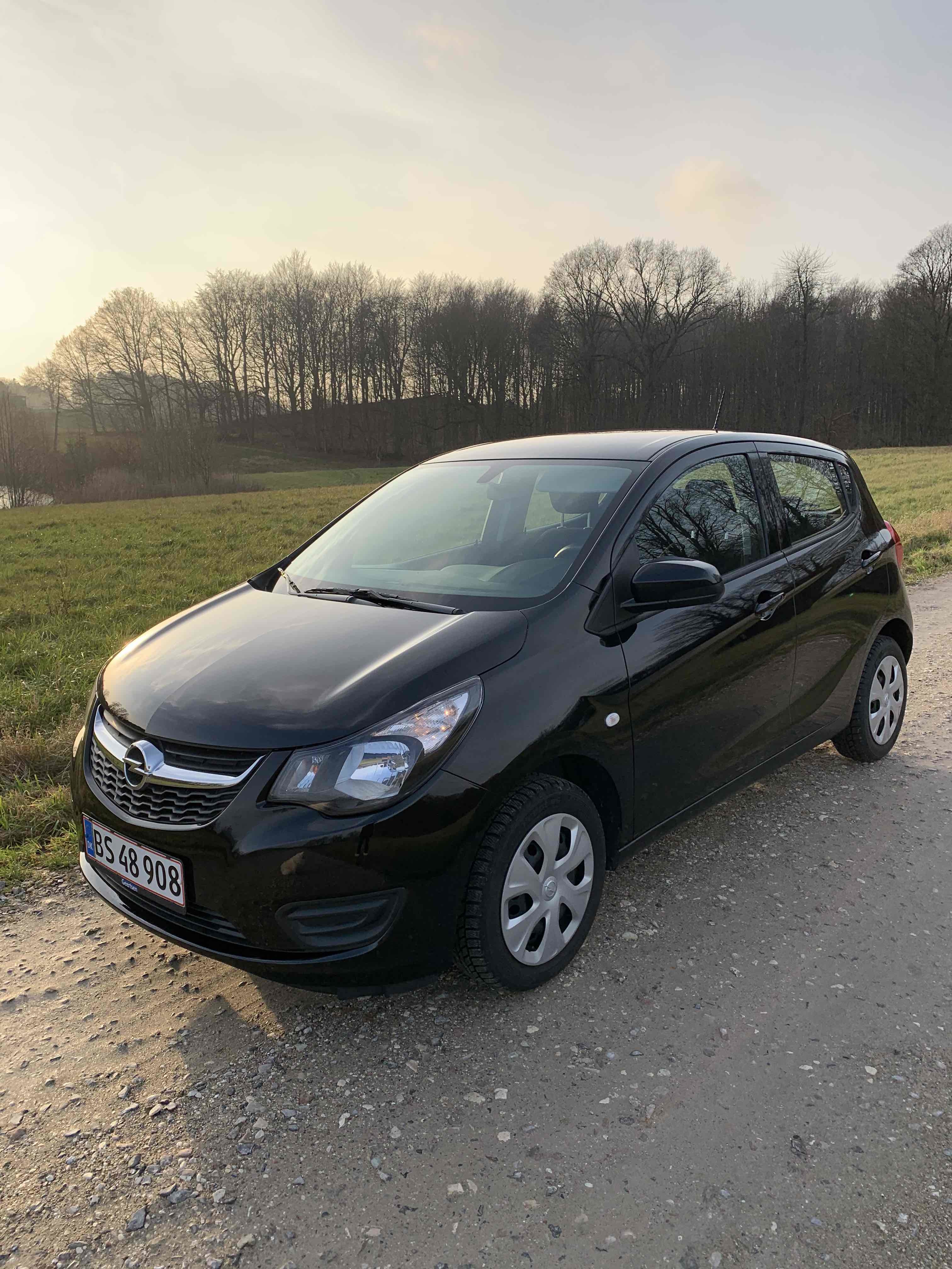 Sort Opel Karl fra 2017