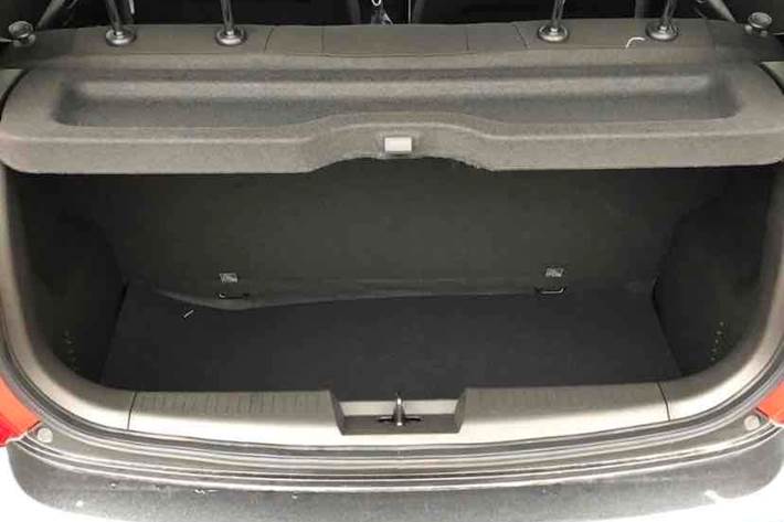 Sort Opel Karl fra 2017