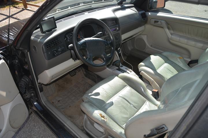 Sort VW Golf Cabriolet fra 1994