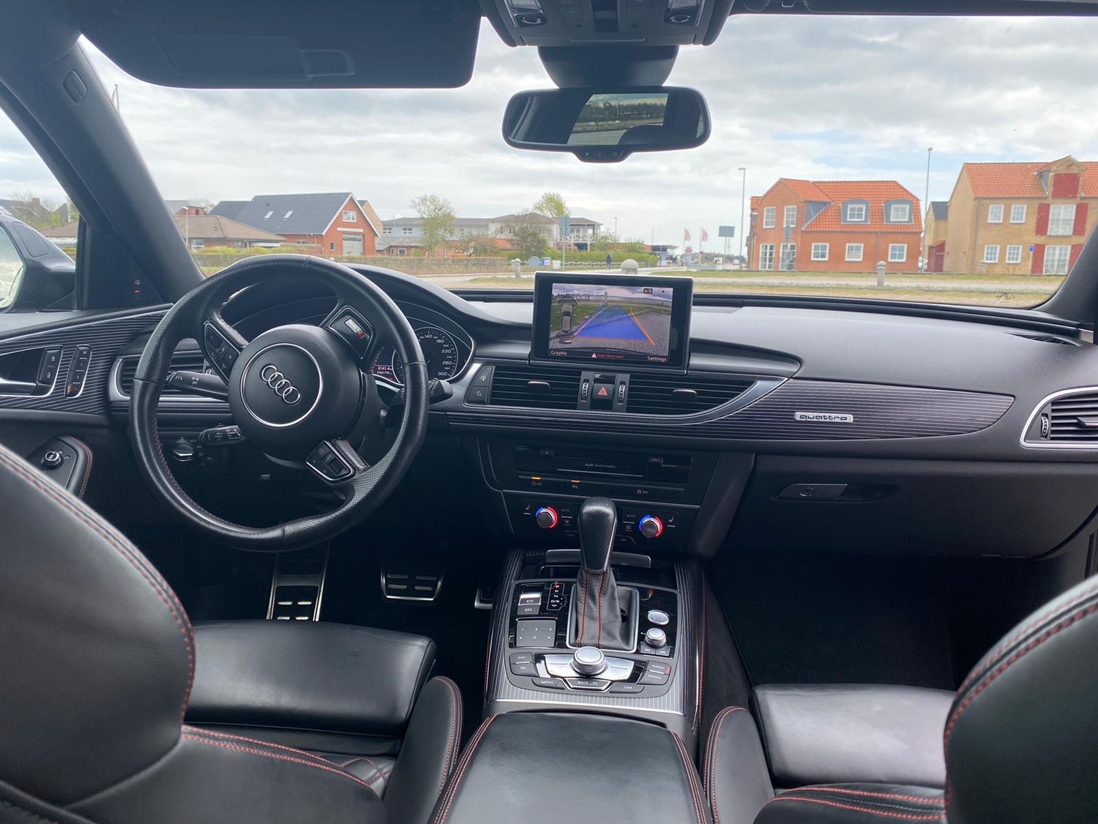 Grå Audi A6 fra 2016