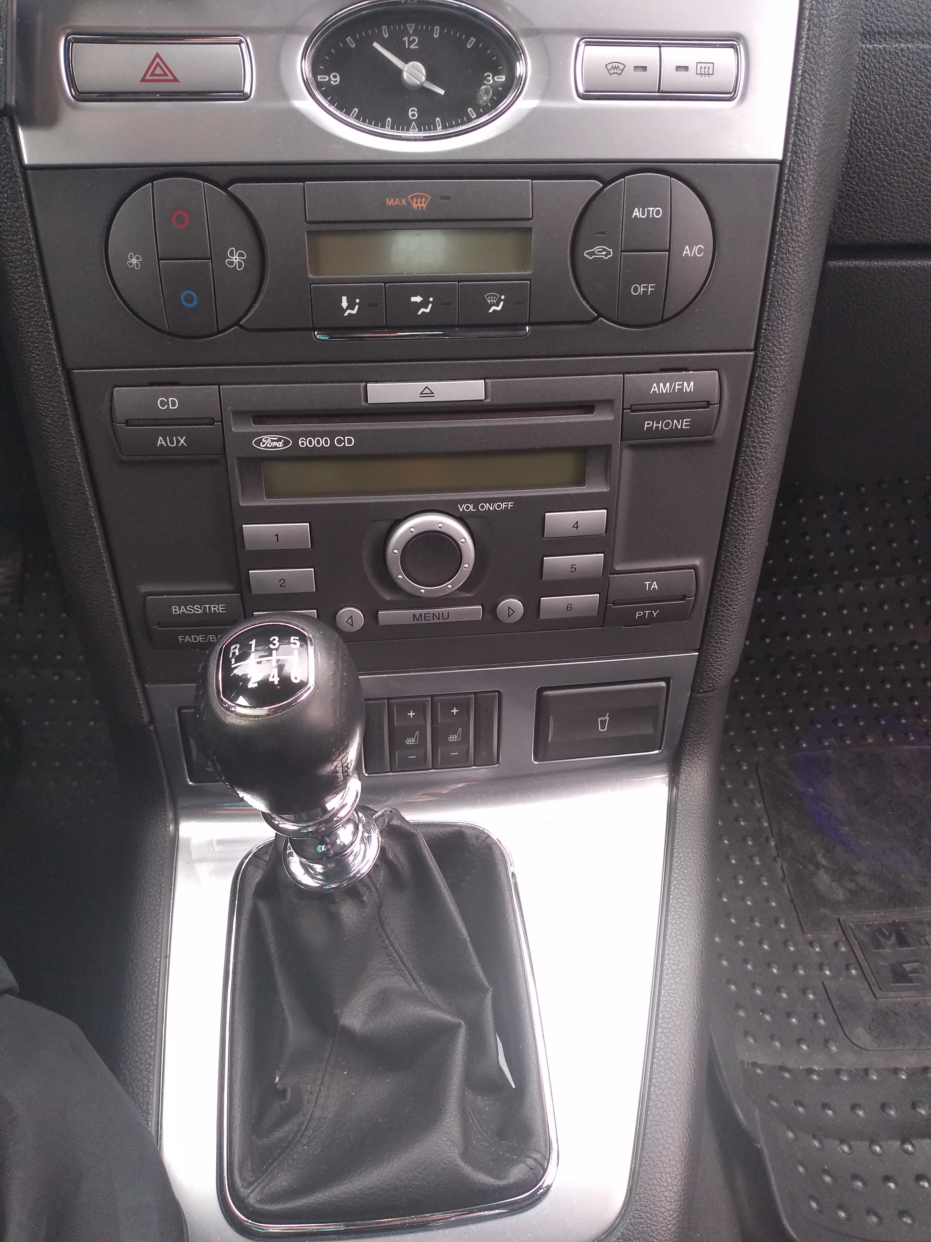 Sort Ford Mondeo fra 2007