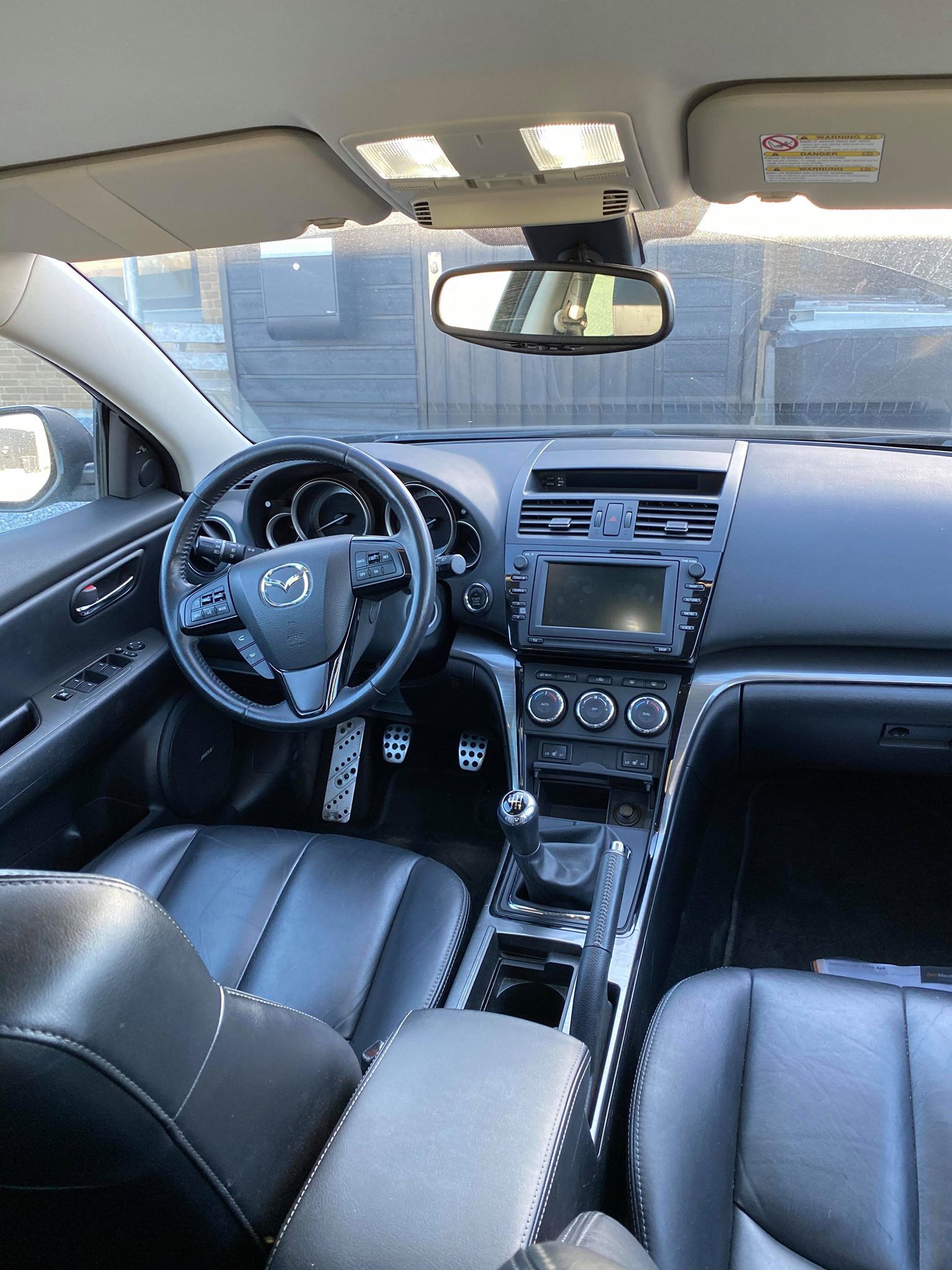 Sort Mazda 6 fra 2012