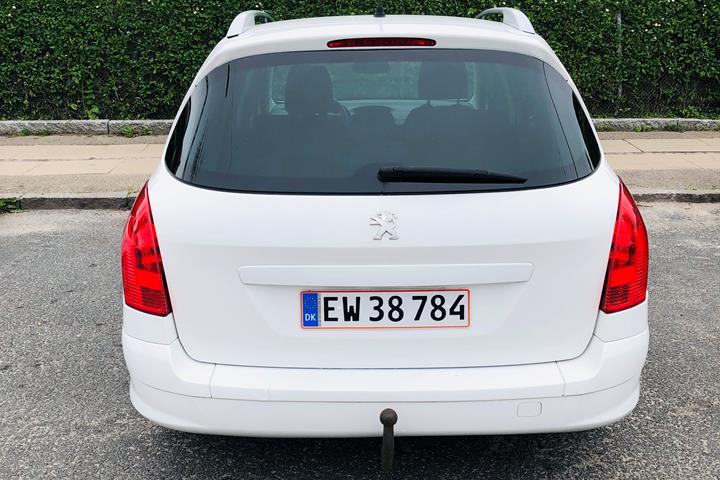 Hvid Peugeot 308 fra 2011