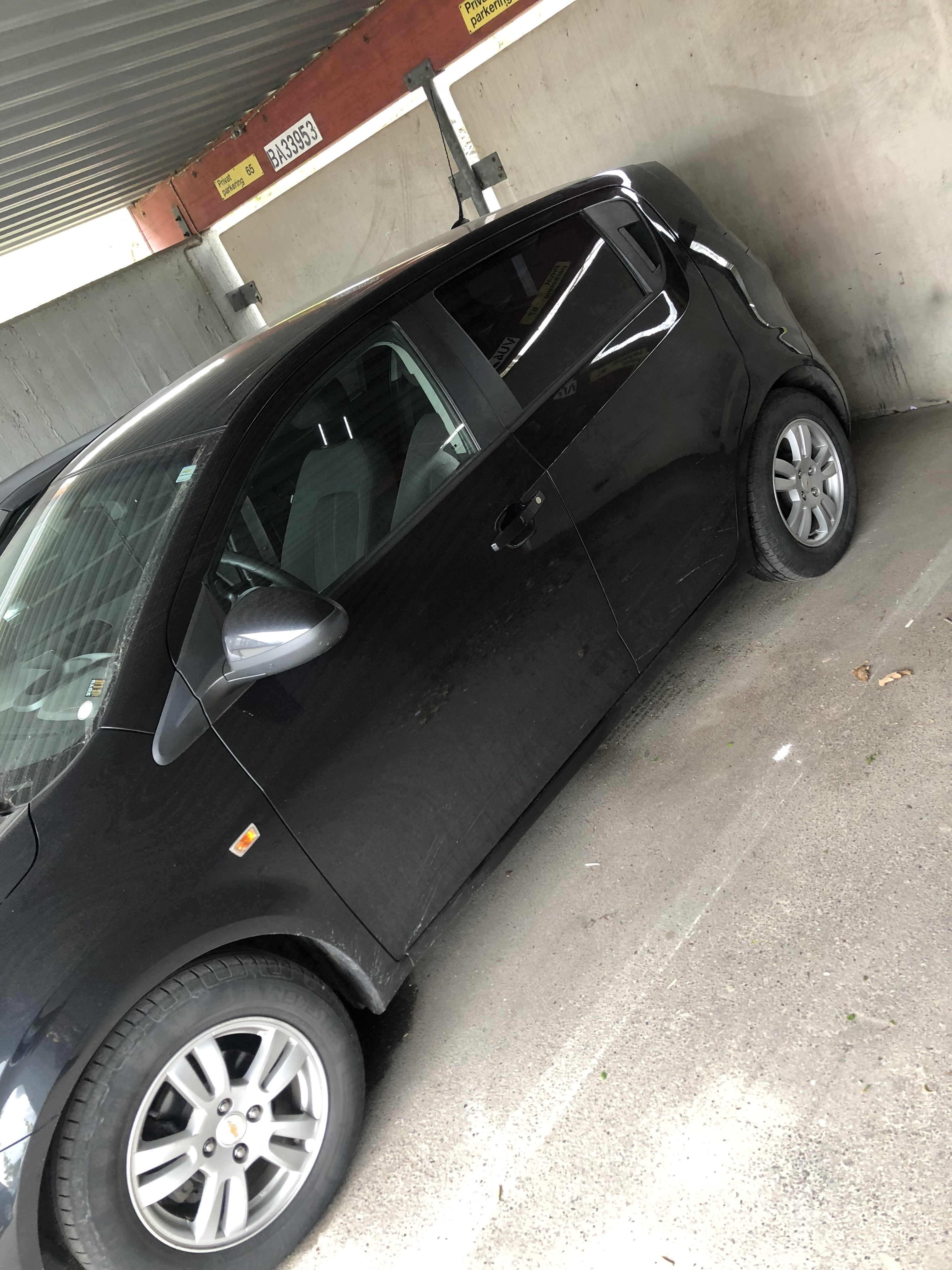 Sort Chevrolet Aveo fra 2012