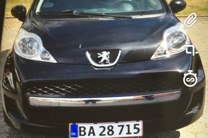 Sort Peugeot 107 fra 2011