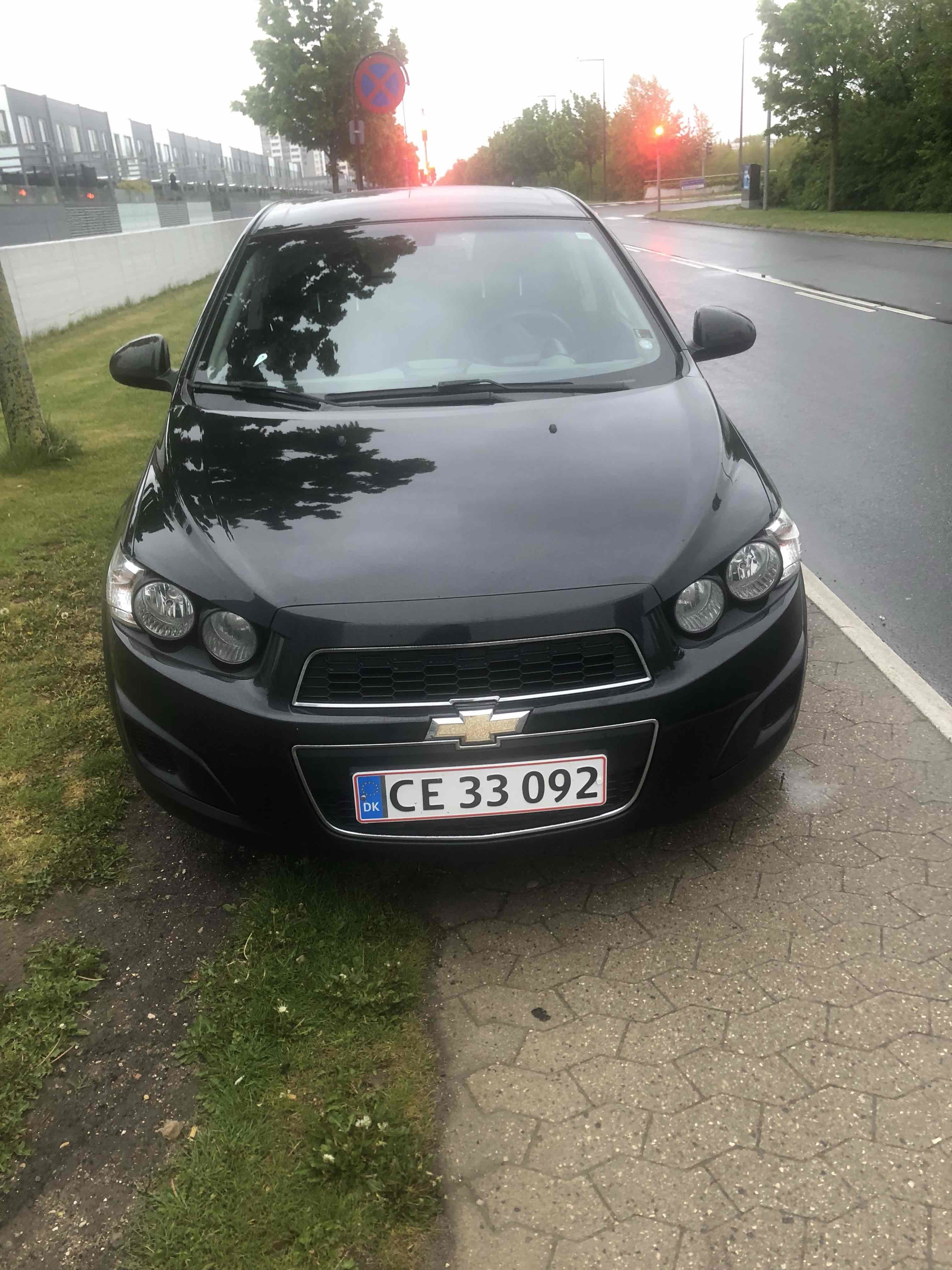 Sort Chevrolet Aveo fra 2012