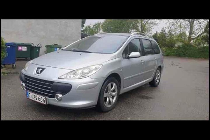 Sølv Peugeot 307 fra 2008