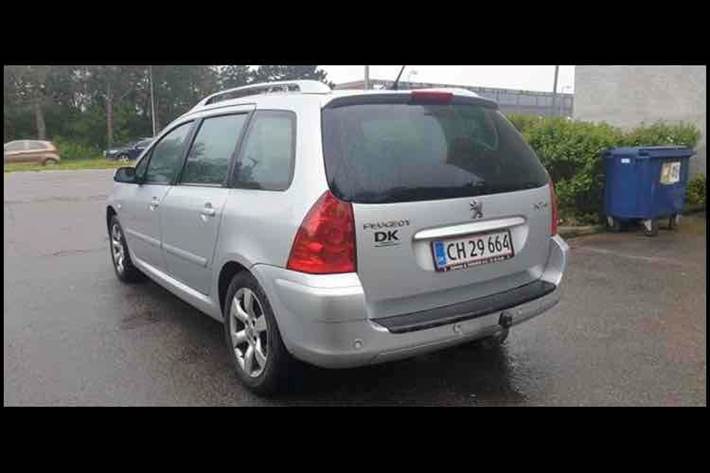 Sølv Peugeot 307 fra 2008