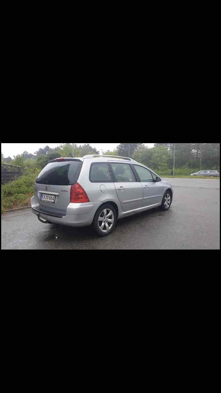 Sølv Peugeot 307 fra 2008