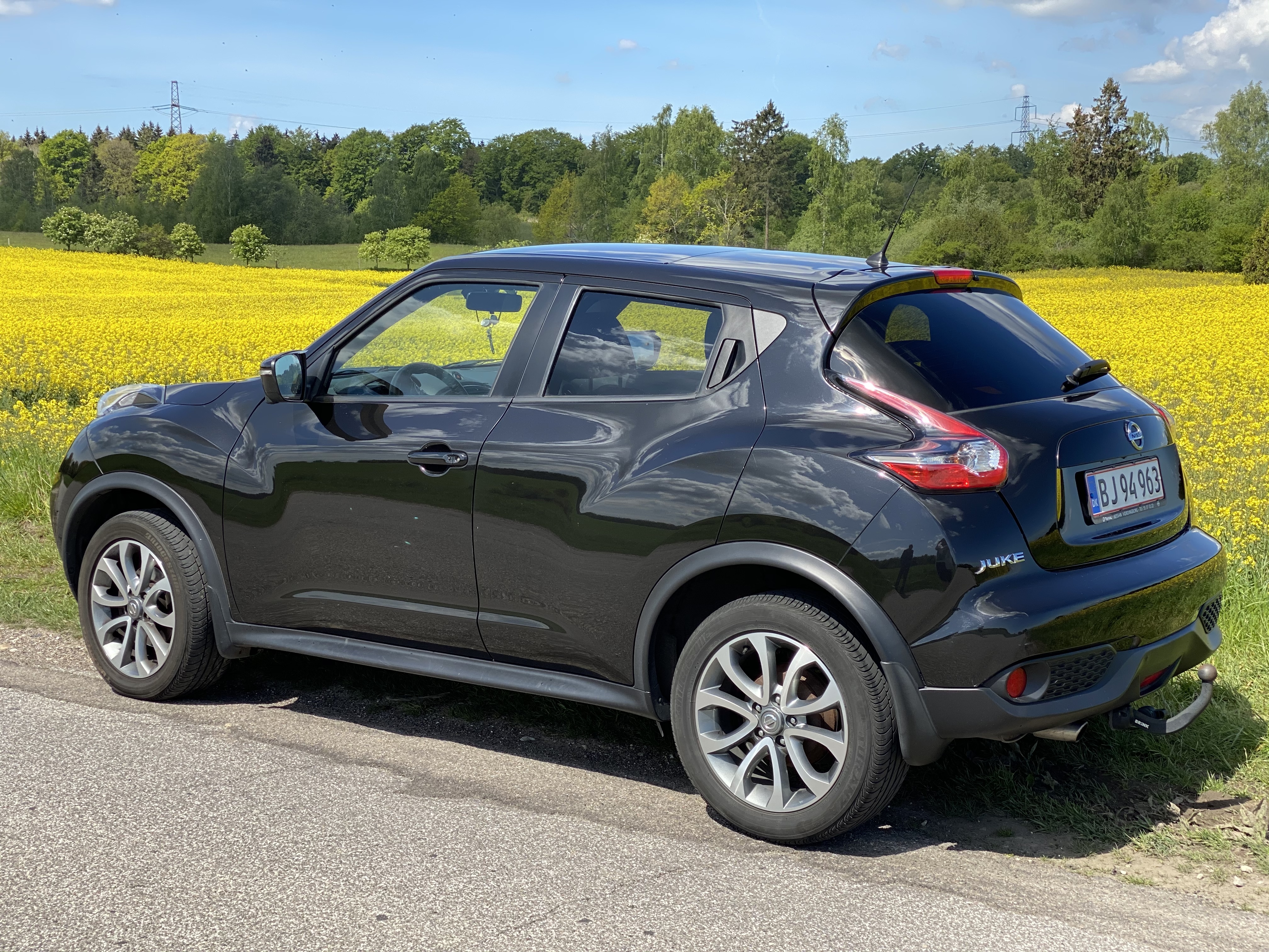 Sort Nissan Juke fra 2017
